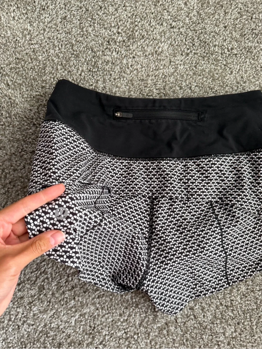 Lululemon Speed Up Short Hi-Rise + Run Times Short II *4